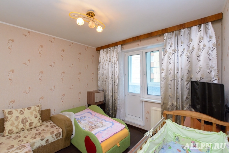 Продам хорошую 3-к. квартиру рядом с Долгим озером, пр-т Королева, 34к1 - Жилая недвижимость, Продажа квартир Санкт-Петербург